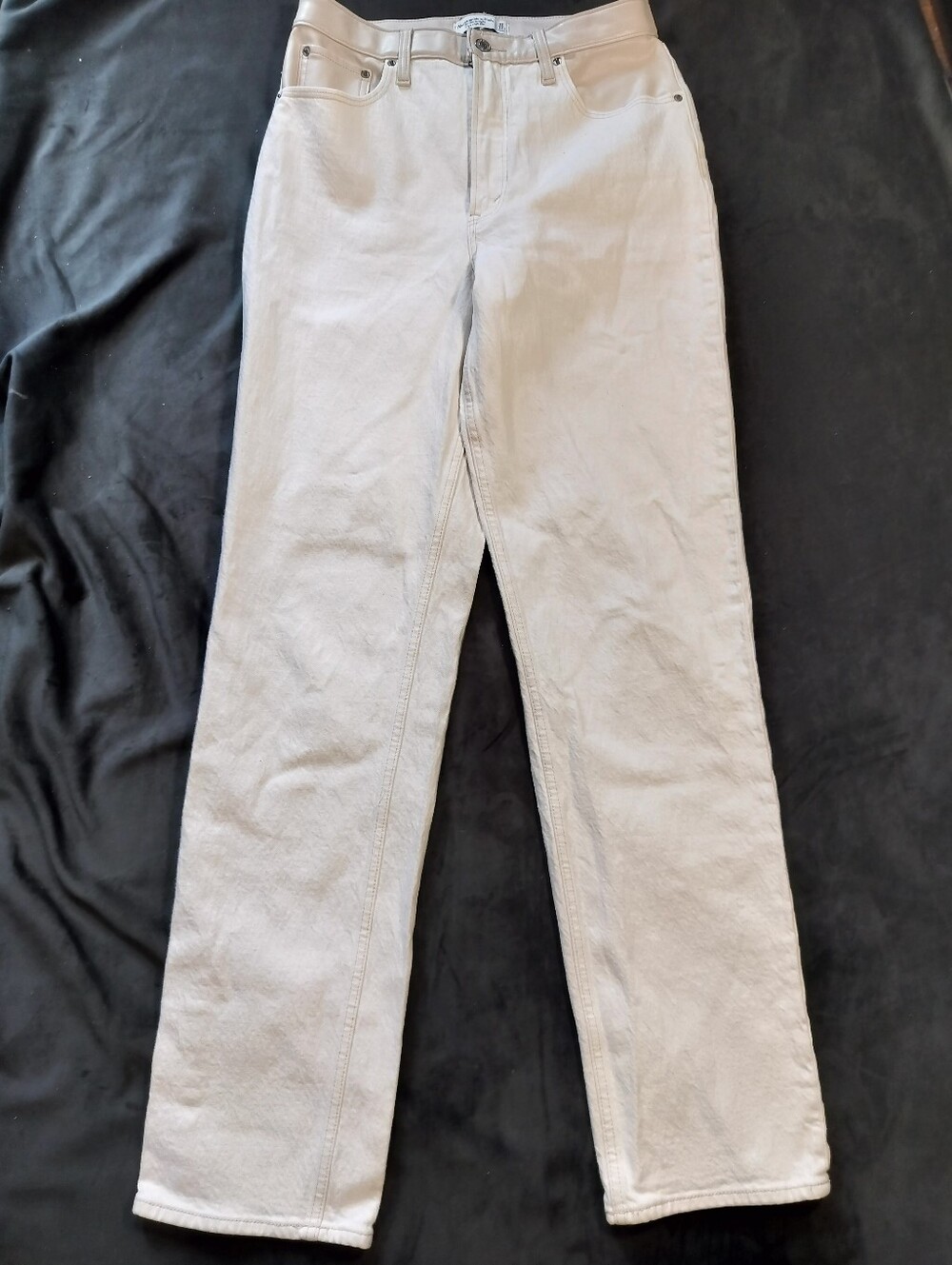 NEW Abercrombie & Fitch Light Beige High Rise Straight-Leg Jeans Faux Leather 31